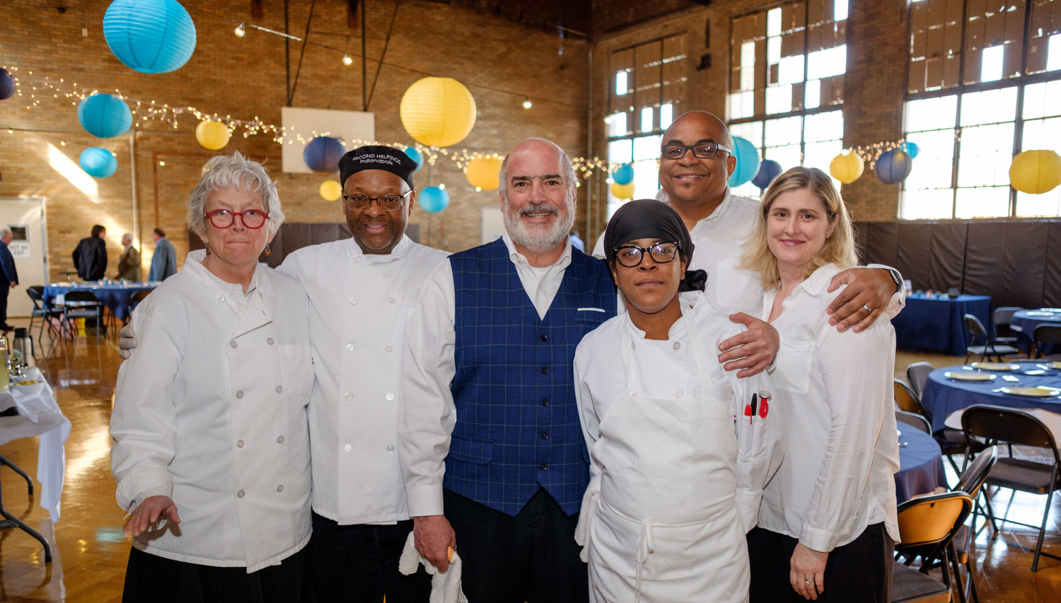 Duos-Catering-Team_cropped.jpg